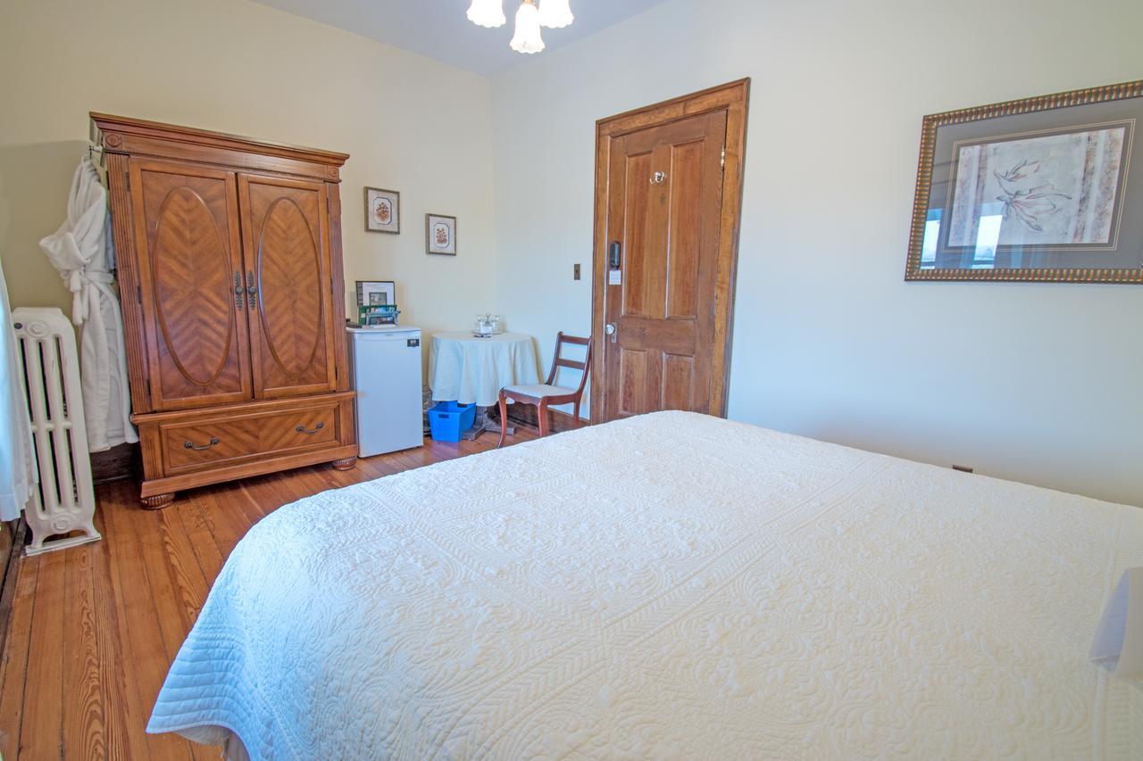 Greystone Manor Apartment *